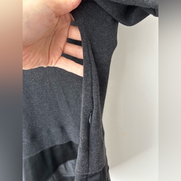 Brunello Cucinelli Black and Gray Women's Top - Picture 7 of 13